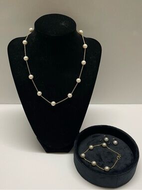 Vintage Boxed Gold Tone Chain Faux Pearl Necklace Bracelet Drop Earrings Set